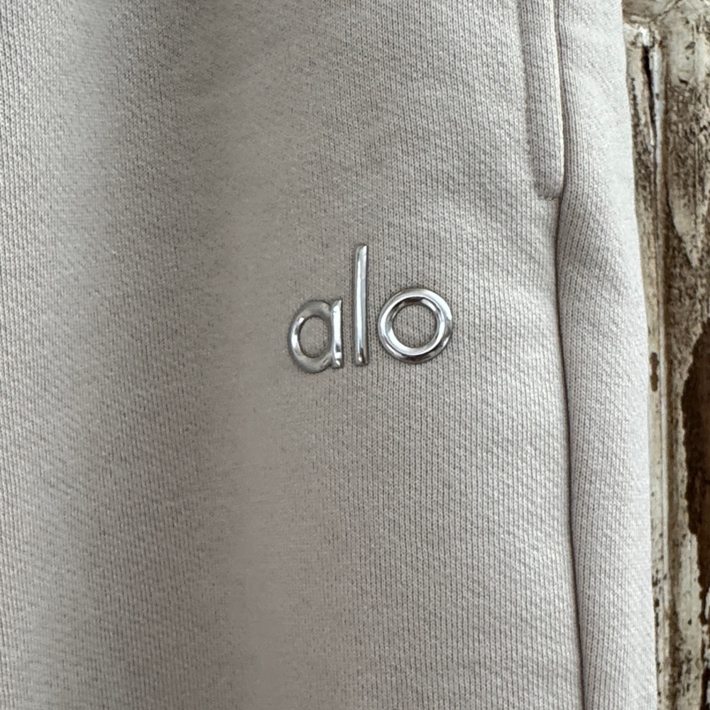ALO women’s sweat pants Beige Jogger Pants - Picture 2 of 5